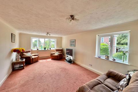 2 bedroom flat for sale, Hunsdon Road, Torquay, TQ1 1QB