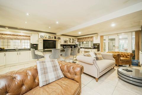 19 Bescot Drive, Walsall, WS2 9DF