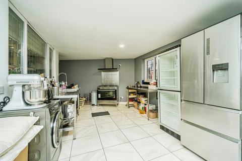 19 Bescot Drive, Walsall, WS2 9DF