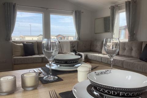 2 bedroom static caravan for sale, Amble Links Holiday Park