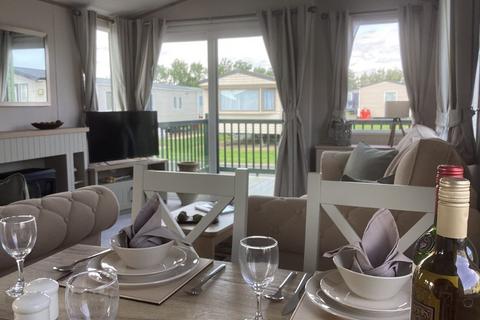 2 bedroom static caravan for sale, Amble Links Holiday Park