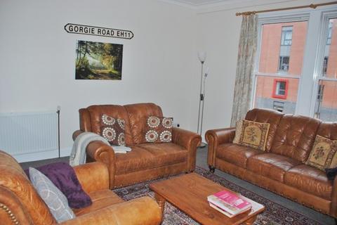 3 bedroom flat to rent, Gorgie Road, Gorgie, Edinburgh, EH11