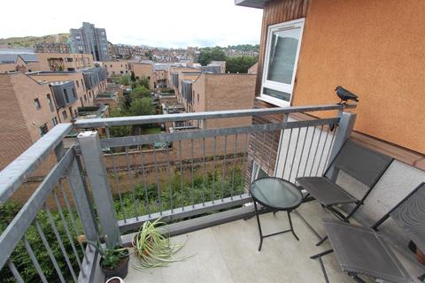 2 bedroom flat to rent, Albion Gardens, Leith, Edinburgh, EH7