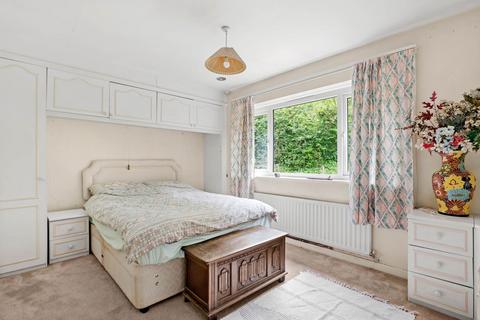5 bedroom detached bungalow for sale, Bowling Green Cottage, Hillside, Martley, Worcestershire.  WR6 6QW