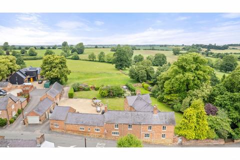 7 bedroom farm house for sale, Kibworth Harcourt LE8