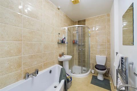 2 bedroom terraced house for sale, Water Meadow, Quedgeley, Gloucester, Gloucestershire, GL2