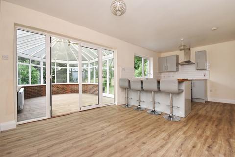 4 bedroom bungalow for sale, Main Road, Biggin Hill