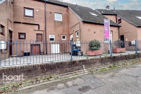 3 bedroom terraced house for sale, Turnpike Close, Pontypool