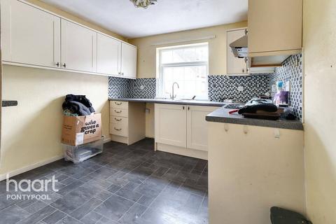 3 bedroom terraced house for sale, Turnpike Close, Pontypool