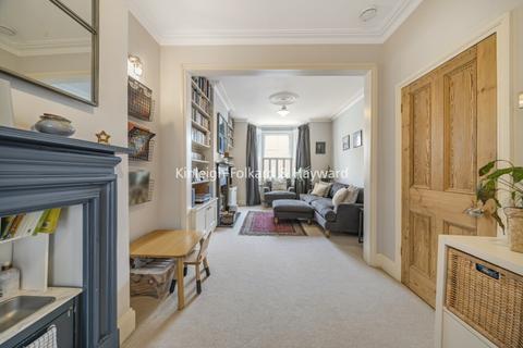 3 bedroom house to rent, Graveney Road London SW17