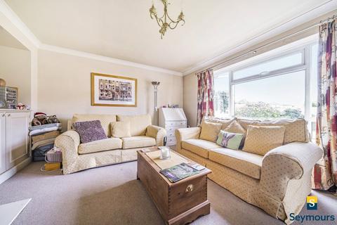 38 Brooke Forest, Fairlands, Guildford, GU3 3JJ