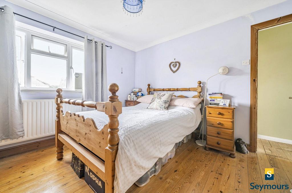 Bedrooom 1
