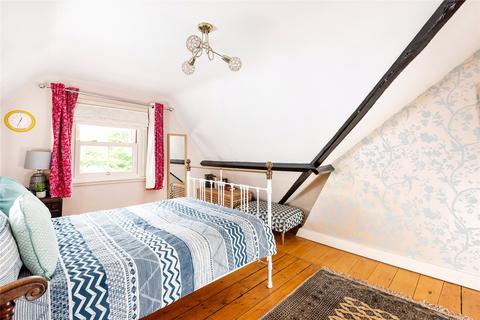 4 bedroom semi-detached house for sale, Brackley Road, Buckingham, Buckinghamshire, MK18