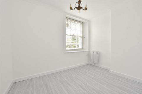1 bedroom flat for sale, The Strand, Ryde, Isle of Wight
