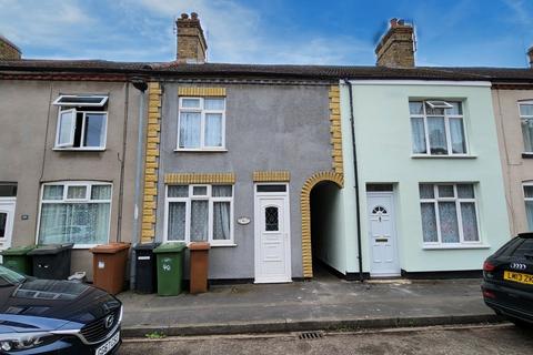 3 bedroom terraced house for sale, Silver Street, Peterborough PE2