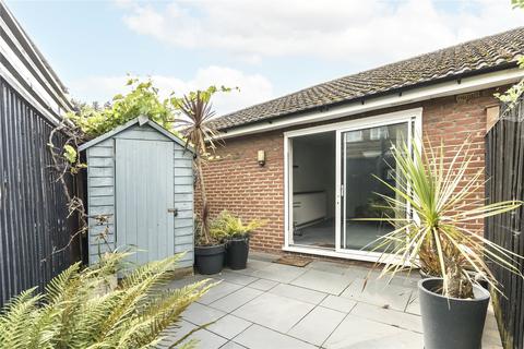 1 bedroom bungalow for sale, Lenthorp Road, Greenwich, SE10