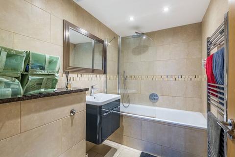 4 bedroom maisonette to rent, Hildreth Street, Balham, London, SW12