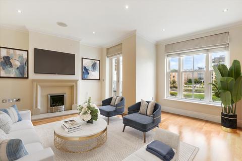 5 bedroom end of terrace house to rent, Imperial Crescent, Imperial Wharf, London, SW6