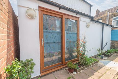 1 bedroom detached house for sale, Holly Road, Ramsgate, CT11