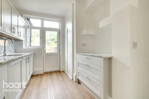 1 bedroom maisonette for sale, Highview Road, LONDON