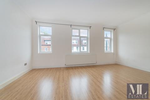 4 bedroom flat to rent, Finchley Road, London NW11