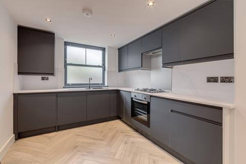 2 bedroom terraced house for sale, Jarvis Road, London, SE22