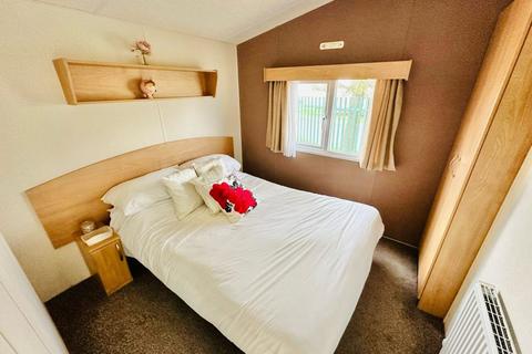 2 bedroom static caravan for sale, Seawick Holiday Park