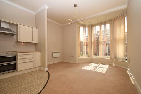 2 bedroom apartment for sale, Prince of Wales Terrace, Scarborough, North Yorkshire, YO11