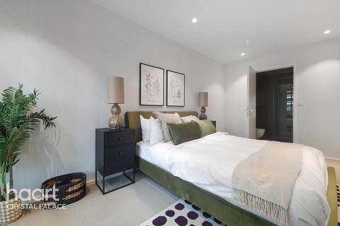 4 bedroom block of apartments for sale, Buckhold Road, LONDON