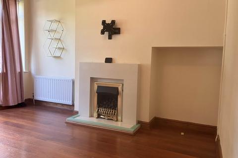 3 bedroom semi-detached house to rent, Hamstead Hall Avenue, Birmingham B20