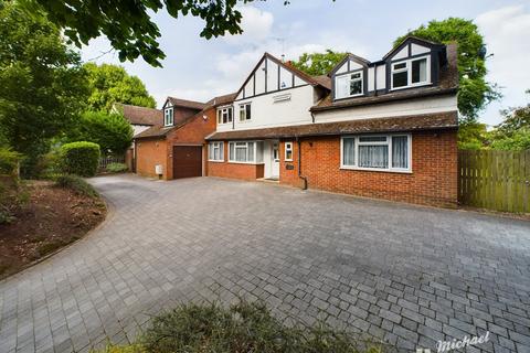 5 bedroom detached house for sale, Plantation Road, Leighton Buzzard LU7