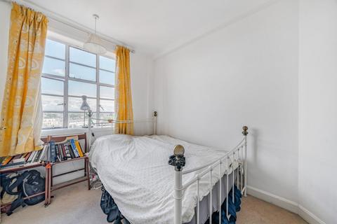 1 bedroom flat for sale, Hamlet Gardens, Hammersmith