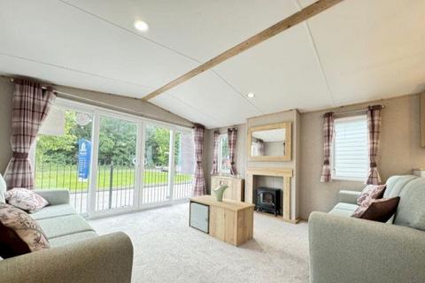 2 bedroom lodge for sale, Pentire Coastal Holiday Park