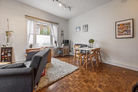 1 bedroom flat for sale, Grafton Road, Kentish Town, NW5