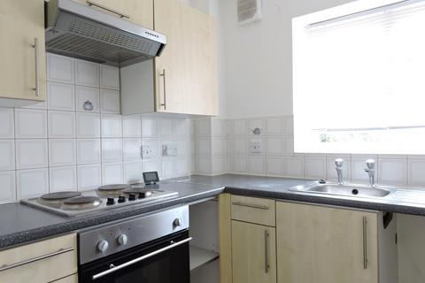 1 bedroom ground floor flat for sale, Keats Close, Ponders End, Enfield, EN3