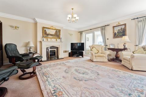 4 bedroom apartment for sale, Brudenell Road, Poole, Dorset, BH13