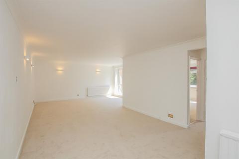 3 bedroom flat for sale, Greenacres, Hendon Lane, Finchley N3