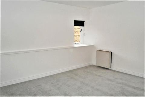 2 bedroom flat for sale, Fountain Hall, Morley, LS27