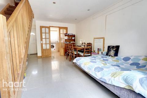 2 bedroom terraced house for sale, Calverleigh Crescent, Furzton
