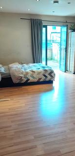 Studio to rent, Zurich House, Hatfield Road, London E15