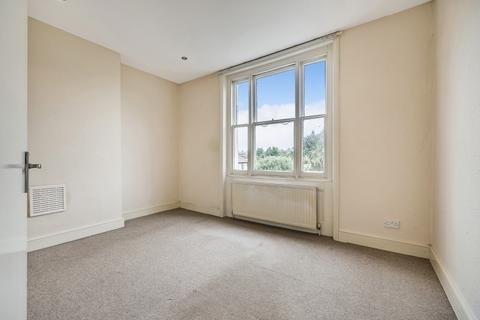 2 bedroom apartment to rent, Eltham Road London SE12