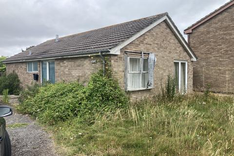 2 bedroom detached bungalow for sale, Bracklesham Road, Hayling Island, Hampshire