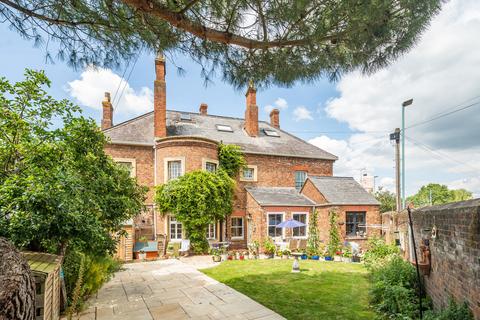 undefined, Bredon Road, Gloucestershire GL20