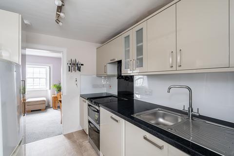 51 Main Street, Davidsons Mains, Edinburgh, EH4 5BZ