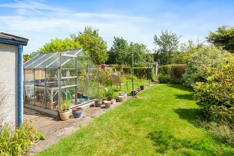 68 Overdale, Ashtead, KT21 1PT