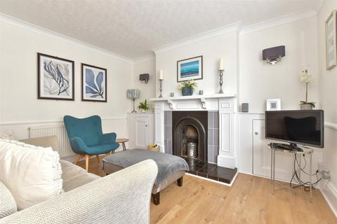 2 bedroom ground floor flat for sale, Buckingham Road, Ryde, Isle of Wight