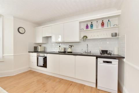 2 bedroom ground floor flat for sale, Buckingham Road, Ryde, Isle of Wight