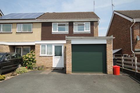 3 bedroom semi-detached house to rent, Westfield Close, Bromyard, HR7