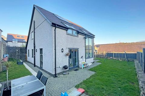 4 bedroom detached house for sale, Cae Capel Bach, Penygroes, Caernarfon, Gwynedd, LL54