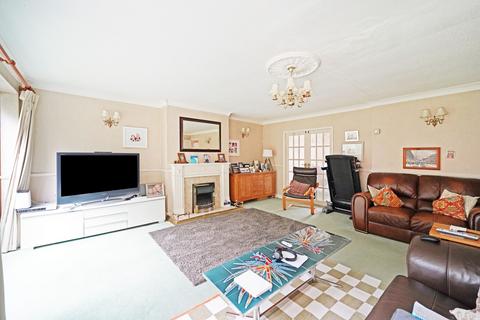 4 bedroom detached house for sale, Everitt Drive, Knowle, B93